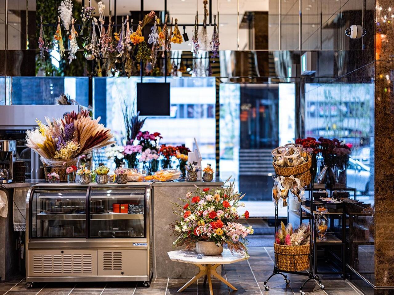 Apa Hotel & Resort Osaka Umeda Eki Tower Εξωτερικό φωτογραφία